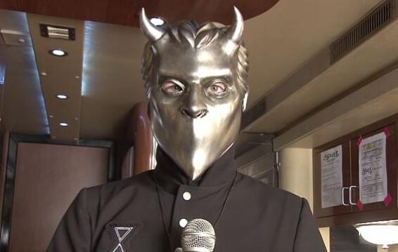 GHOST&#039;s Nameless Ghoul Answers Fan-Submitted Questions (Video)