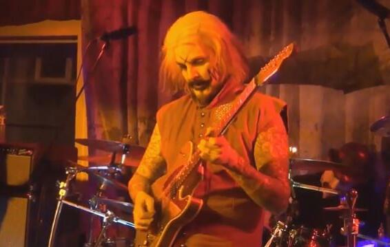 JOHN 5 Talks To IN THE NOW Magazine About &#039;Careful With That Axe&#039; Album, Solo Tour (Video)