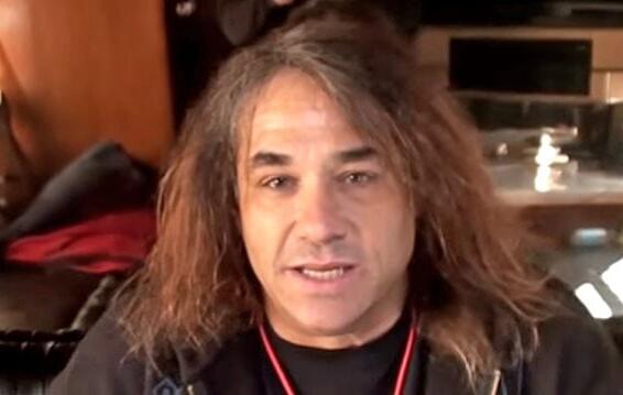 EXODUS&#039;s STEVE &#039;ZETRO&#039; SOUZA Offers Tour Tips (Video)