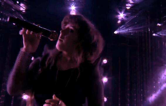 Purity Ring Perform &quot;Begin Again&quot; on &quot;Kimmel&quot;