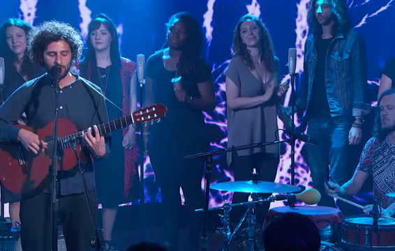 José González Performs &quot;Leaf Off/The Cave&quot; and &quot;Killing For Love&quot; on &quot;Kimmel&quot;