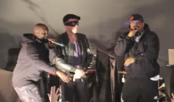 De La Soul Bring Out Damon Albarn, Cover Gorillaz&#039; &quot;Feel Good Inc.&quot; at Dismaland