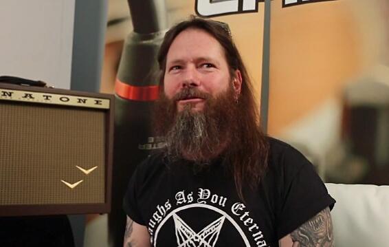 EXODUS/SLAYER Guitarist GARY HOLT Shares Story From The Road (Video)