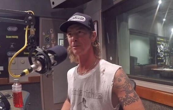 DUFF MCKAGAN: Seeing AXL ROSE Perform With AC/DC Was &#039;Magical&#039;