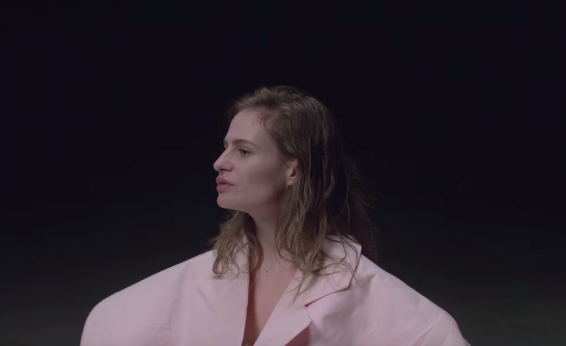 Christine and the Queens (Sort of) Covers Kanye&#039;s &quot;Heartless&quot; in &quot;Paradis Perdus” Video