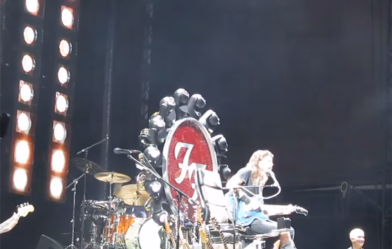 Red Hot Chili Peppers’ Chad Smith Crashed a Foo Fighters Concert
