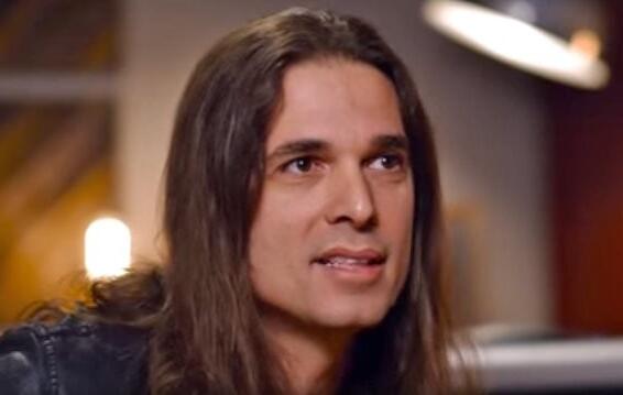 MEGADETH&#039;s KIKO LOUREIRO Talks IBANEZ Guitars And Pre-Show Warmups (Video)