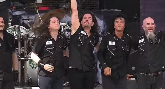 Video: ANTHRAX Rejoined By Drummer CHARLIE BENANTE For ROCK ON THE RANGE Performance