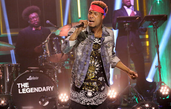 Fetty Wap Does &quot;Trap Queen&quot; With the Roots on &quot;The Tonight Show&quot;
