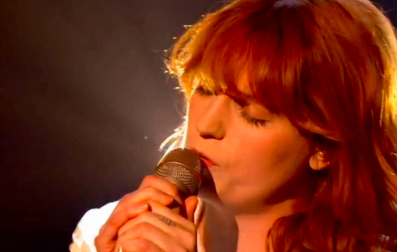 Florence + The Machine Bring ‘Ship to Wreck’ to ‘Graham Norton’