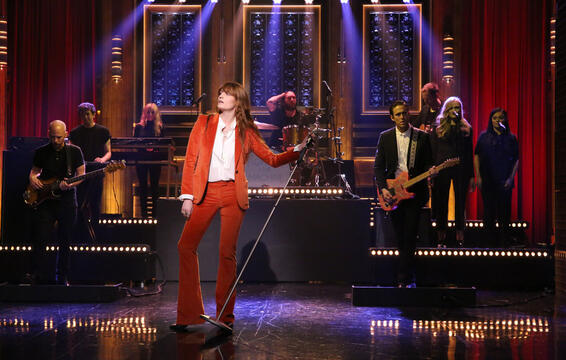 Florence and The Machine Perform &quot;Ship to Wreck&quot; on &quot;Fallon&quot;