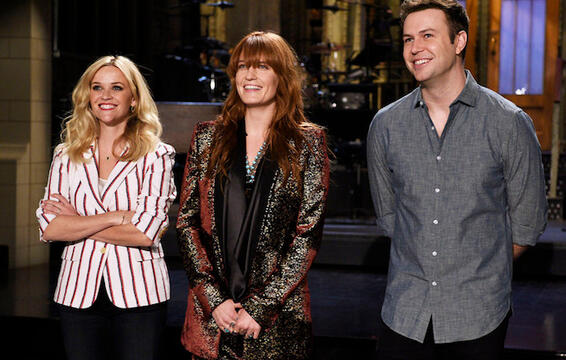 Florence and the Machine Perform &quot;What Kind of Man&quot;, &quot;Ship to Wreck&quot; on &quot;Saturday Night Live&quot;
