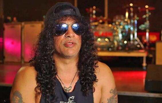 SLASH: &#039;I Think There&#039;s Something To Be Said For The Sound Quality On Vinyl&#039;