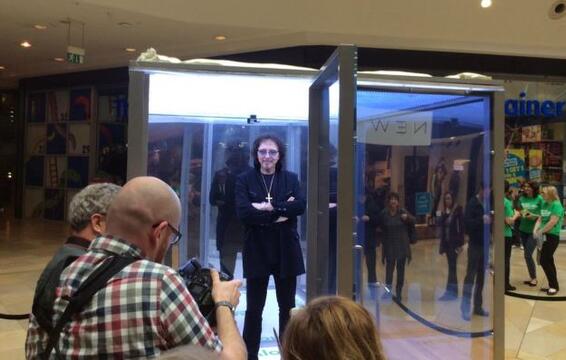 BLACK SABBATH&#039;s TONY IOMMI Spends Time In Glass Box For Cancer Awareness; Video, Photos