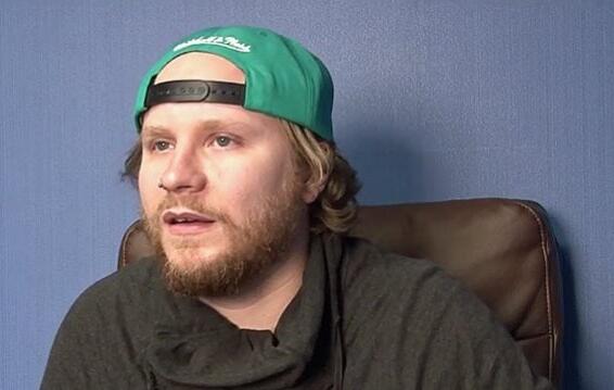 SHINEDOWN&#039;s ZACH MYERS On Paris Terror Attacks: &#039;It Could Have Been Any Of Us&#039;