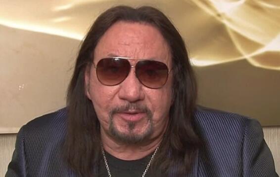 Original KISS Guitarist ACE FREHLEY &#039;Hates&#039; The &#039;Business&#039; Part Of Music Business