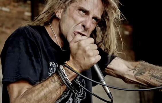 LAMB OF GOD&#039;s RANDY BLYTHE Says He Was &#039;Almost Killed&#039; In Road Accident Over The Weekend