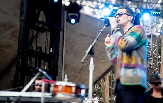 Rhye Perform Sleepy New Song ‘Waste’ in California