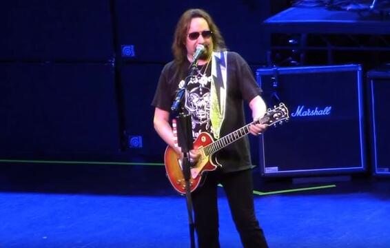 ACE FREHLEY: Quality Footage Of Beverly Hills Concert