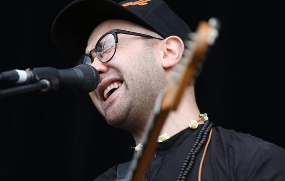 Unknown Mortal Orchestra Frontman Makes Dumb Caitlyn Jenner Joke on Twitter, Apologizes