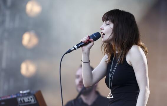 CHVRCHES Perform a Fantastic Cover of Justin Bieber’s ‘What Do You Mean?’