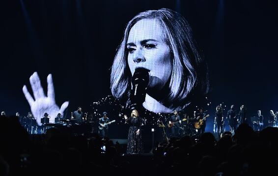 Adele Will Headline Glastonbury Festival 2016