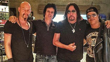 SLASH And ACE FREHLEY Record THIN LIZZY Classic For Upcoming Covers Album