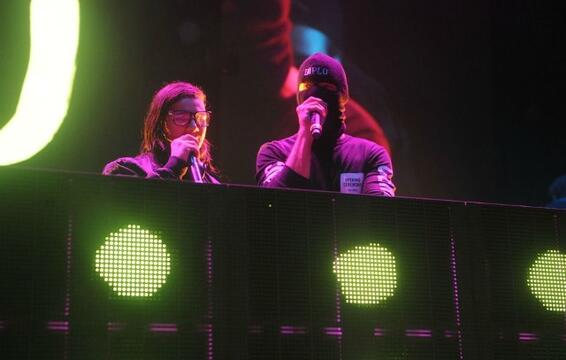 Four Were Reportedly Stabbed at a Diplo and Skrillex Show