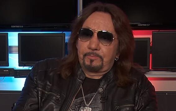 ACE FREHLEY Talks &#039;Origins Vol. 1&#039; Solo Covers Set: &#039;I Think It&#039;s A Good Package&#039;