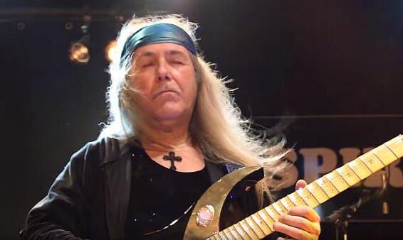 ULI JON ROTH To Join Forces With JENNIFER BATTEN And ANDY TIMMONS For &#039;The Ultimate Guitar Experience&#039;