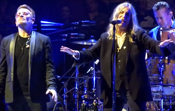 Patti Smith Joins U2 Onstage for ‘Gloria’ Last Night