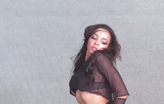 Watch Tinashe Perform Her Leaked Drake Collab ‘On a Wave’ Live