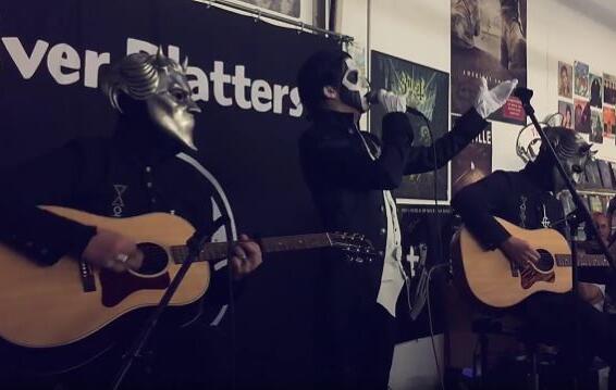 Video: GHOST Kicks Off &#039;Unholy/Unplugged&#039; Tour In Seattle