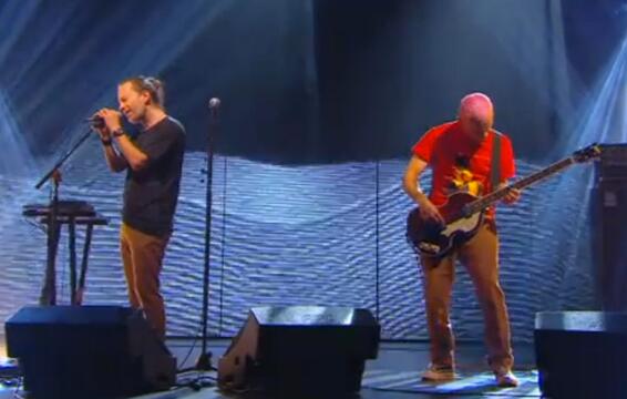 Thom Yorke and Flea Perform &quot;Atoms for Peace&quot;, Chat With Naomi Klein on &quot;Le Grand Journal&quot;