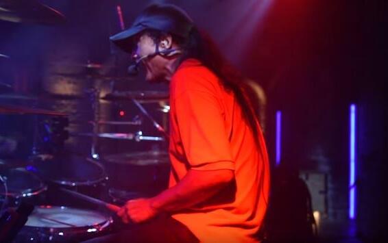 Drum-Cam Footage Of ANTHRAX&#039;s JOEY BELLADONNA Performing JOURNEY&#039;s &#039;Separate Ways&#039;