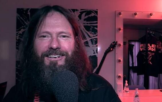 EXODUS/SLAYER Guitarist GARY HOLT Talks About His Pedals (Video)