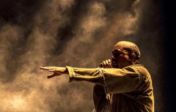 Kanye West Brings Out Rihanna for &quot;FourFiveSeconds&quot; and &quot;All of the Lights&quot; at FYF Fest