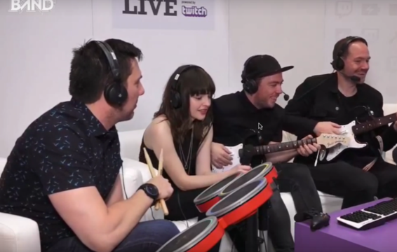 CHVRCHES Covered Paramore’s ‘Ignorance’ on ‘Rock Band 4′ at a Video Game Conference