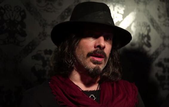 RICHIE KOTZEN On What Makes THE WINERY DOGS Stand Out In Current Rock Scene (Video)