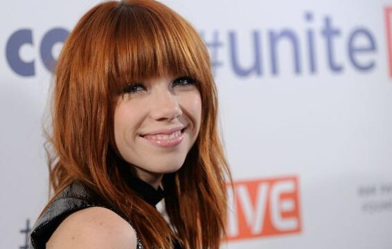 Carly Rae Jepsen Says She’s Not ‘Your Type’ of Girl on Bubbly New Song