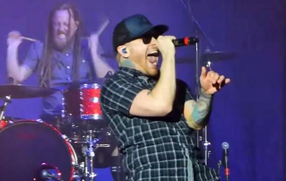 Video: SHINEDOWN Performs Two New Songs In Texas