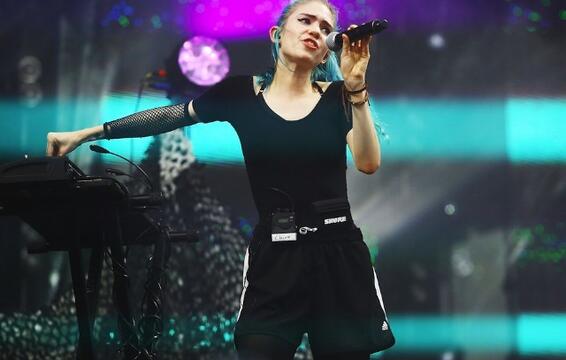 Grimes and Bleachers Team Again On ‘Entropy’ For HBO’s ‘Girls’