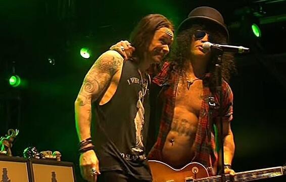 SLASH FEATURING MYLES KENNEDY &amp; THE CONSPIRATORS: Pro-Shot Footage Of Entire PINKPOP Performance