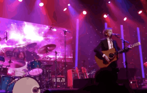 Watch Beck, Dave Grohl, and Nirvana Members Cover David Bowie’s ‘The Man Who Sold the World’