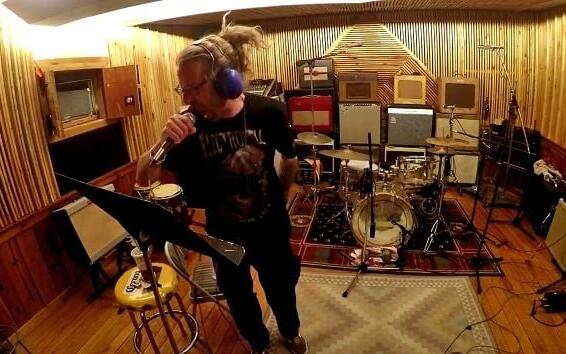 LAMB OF GOD&#039;s RANDY BLYTHE, EXODUS&#039;S GARY HOLT Featured In METAL ALLEGIANCE Studio Clip