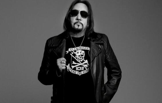 ACE FREHLEY Says Lousy Treatment At ROCK HALL Led To Better Album
