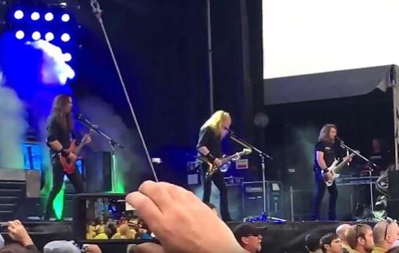 Video: MEGADETH Plays First Show With SOILWORK Drummer DIRK VERBEUREN