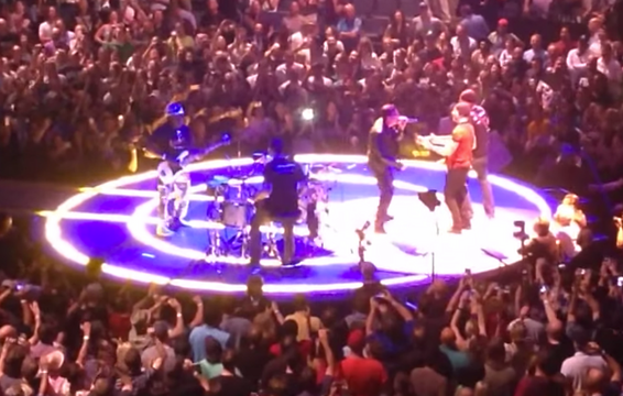 Watch U2 and a U2 Cover Band Cover U2’s ‘Desire’