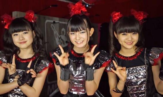 BABYMETAL&#039;s Guide To America Part 1: Food &amp; Fashion (Video)