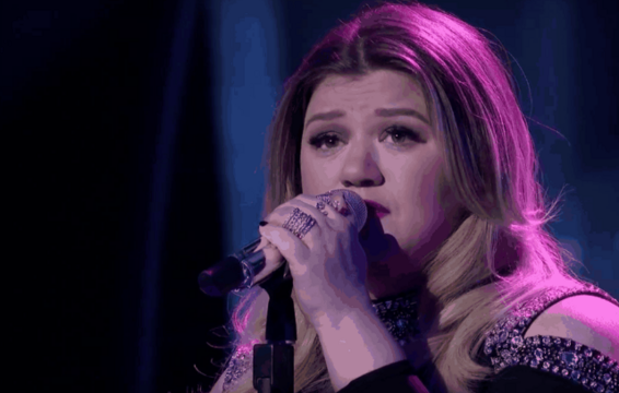 Kelly Clarkson Brings Keith Urban to Tears on ‘American Idol’ With ‘Piece By Piece’ Performance